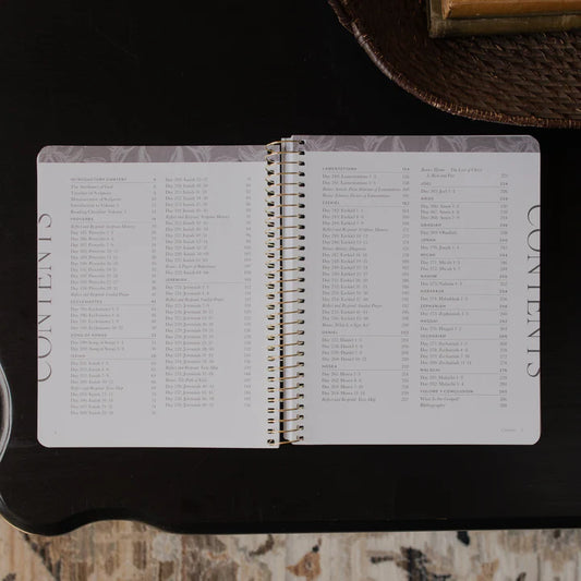 A Year in the Bible | Volume 3 - 365 Days Of Discovering The Beauty Of Jesus From Genesis To Revelation - Bible Study