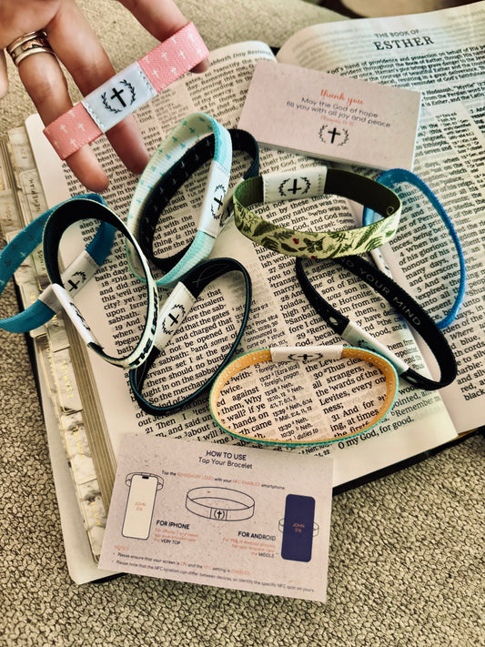 Tap To Pray Bracelet - Daily Prayer Bracelet - Christian Scripture Bracelet - Tap To Pray Daily Bible Verse - Christian Gift